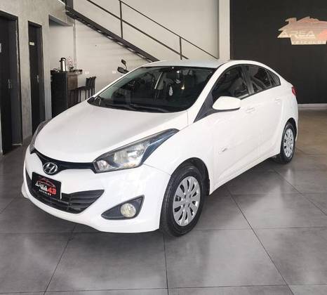 HYUNDAI HB20S 1.6 COMFORT PLUS 16V FLEX 4P AUTOMÁTICO